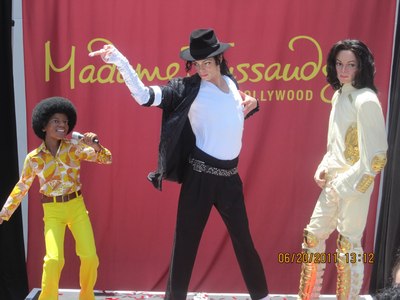 MichaelJacksonExperience_Tussauds_062011.JPG