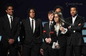 Prince-Paris-Grammy2010-11.jpg