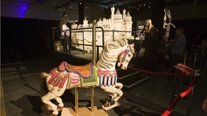 fanfest-carouselhorse-2011-7.jpg
