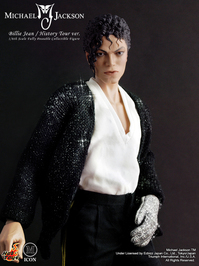 MJ-Billie-Jean-Hot-Toys-3.jpg