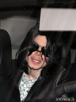 MJ-Lladro-9April2009-1.jpg