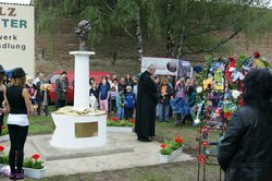 mj-bronze-statue-Mistelbach-5.jpg