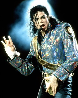mj-outfit-dangeroustour-1.jpg