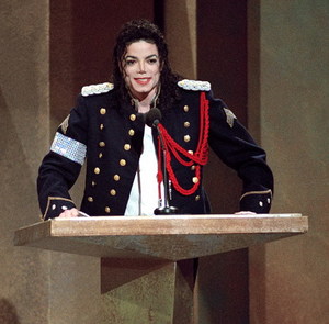 mj-dangerousera-awards-1.jpg