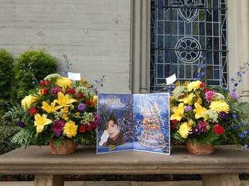 forest-lawn-christmas2014-08.jpg