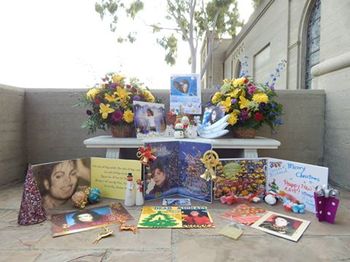 forest-lawn-christmas2014-09.jpg
