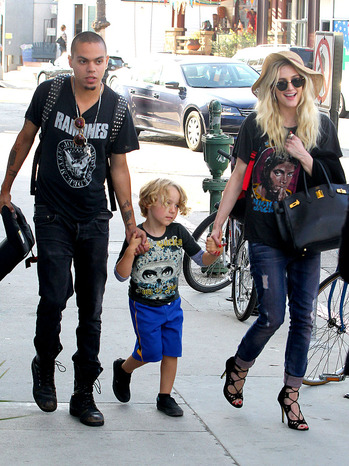 evan-ross-ashlee-simpson-mjtshirts.jpg