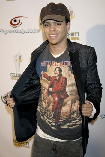 evan-ross-mjtshirt.jpg