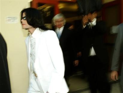 MJ_court29_310105.jpg
