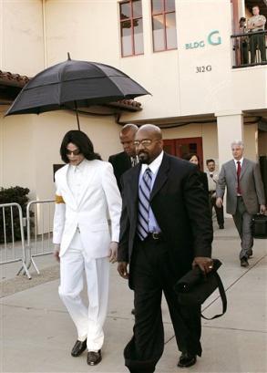 MJ_court36_310105.jpg