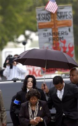 court35_mj03_120405.jpg