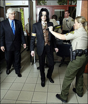court44_mj09_260405.jpg
